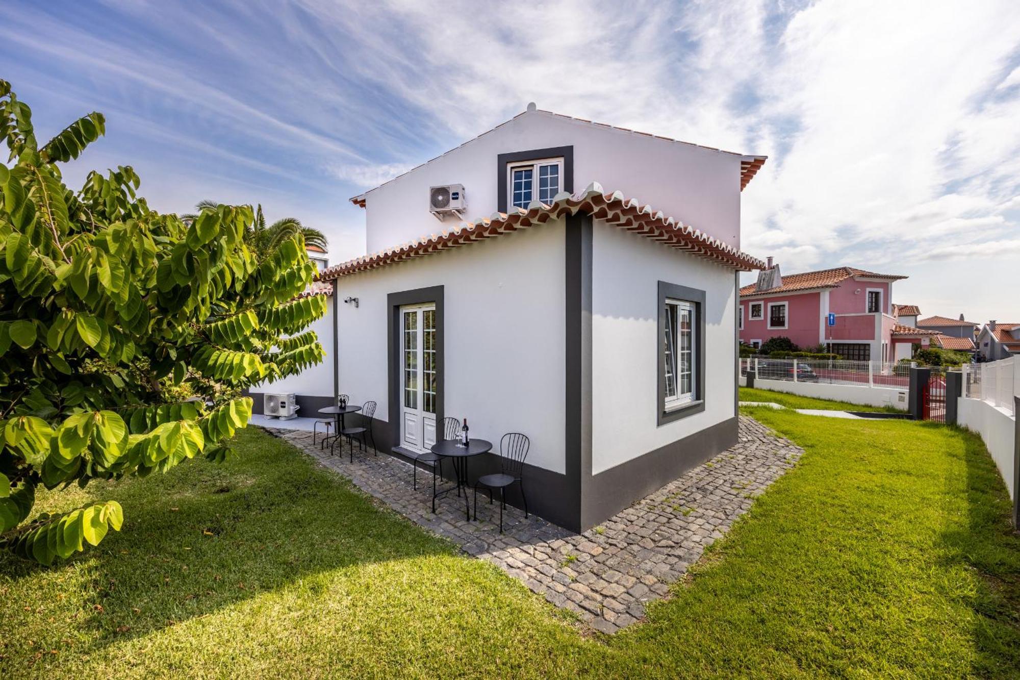 Angra Charming Suites By Seewest Angra do Heroísmo Exterior foto