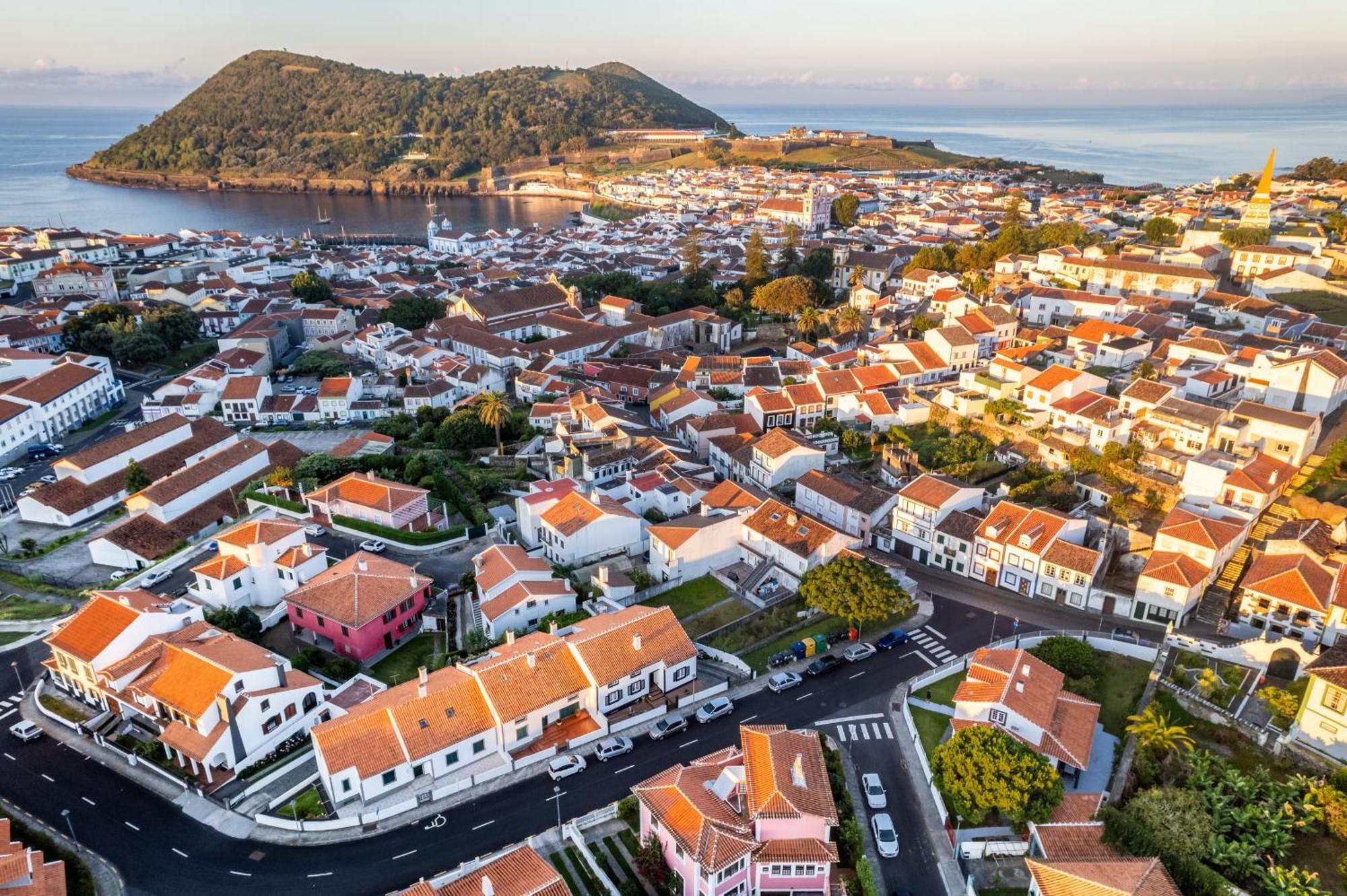 Angra Charming Suites By Seewest Angra do Heroísmo Exterior foto